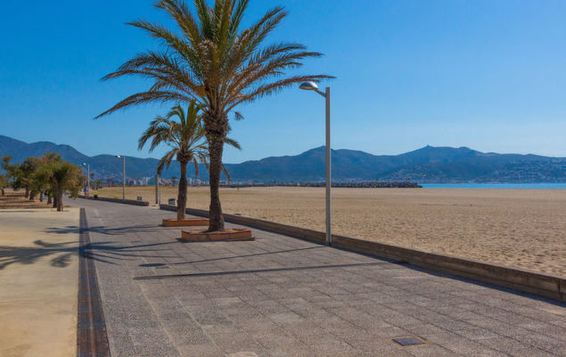 Requesens - Photo 10